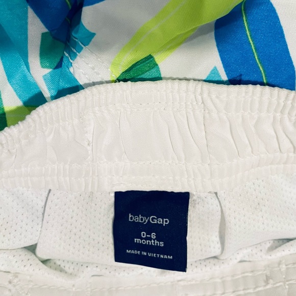 Baby GAP Swim Trunks Rash Guard Bundle Neon SZ 0-6 Months - Picture 8 of 8